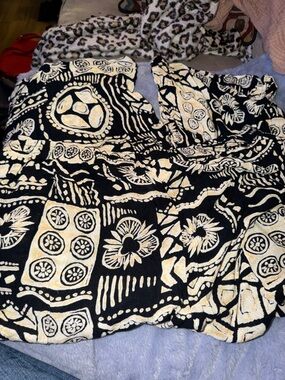 Black and Cream Floral Patchwork wide legged pants 2xl